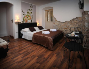 Rooms & Apartment Lasta